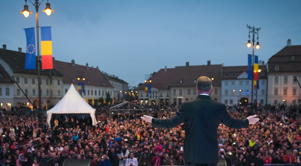 Photo : Page facebook officielle de Klaus Iohannis