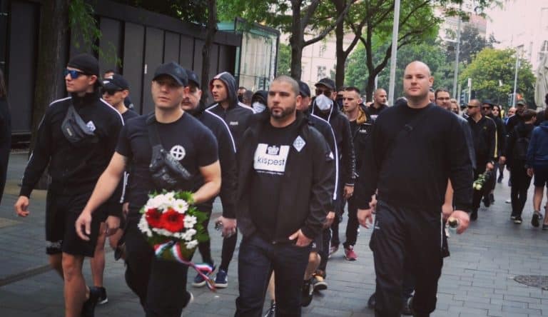 Un hommage politisé pour les victimes de la place Deák