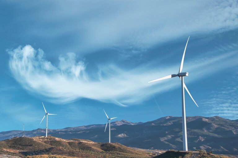 “Electricity Prices to Plummet”: This Unprecedented European Power Tariff Drop Set to Save Billions of Dollars for Millions