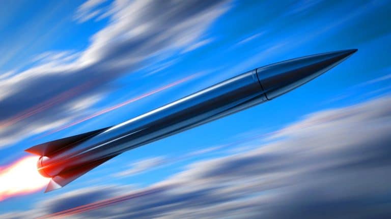 “He’s Back Sooner Than Expected”: Hypersonic ARRW Missile Resurfaces With Shocking Speed and Global Power Shift Potential