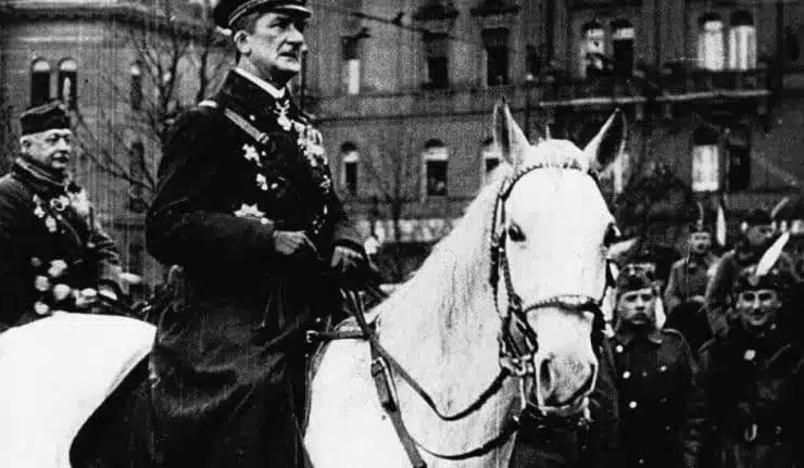 Orbán rehabilitates Horthy