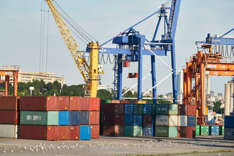 La Chine bouscule le commerce mondial: ces lettres de crédit secrètes qui changent les règles du jeu face à l’Occident en pleine guerre économique