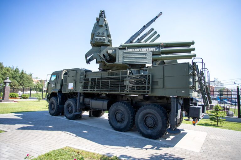 “North Korea Secures Cutting-Edge Russian Tech”: This Alarming Air Defense System Jams Radio Signals: A Game-Changer in Global Security Dynamics