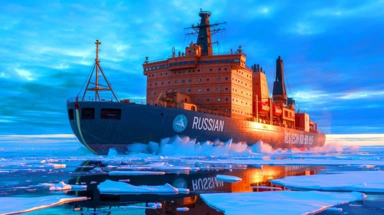 Nouvelle menace glaciale : la Russie déploie des brise-glaces nucléaires de 120 MW pour s’imposer en maîtresse des mers gelées