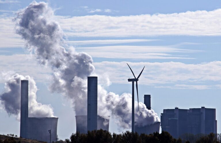 Urgence climatique mondiale: découvrez quand les températures arrêteront enfin leur ascension infernale si nous cessons dès aujourd&rsquo;hui toute émission de gaz à effet de serre