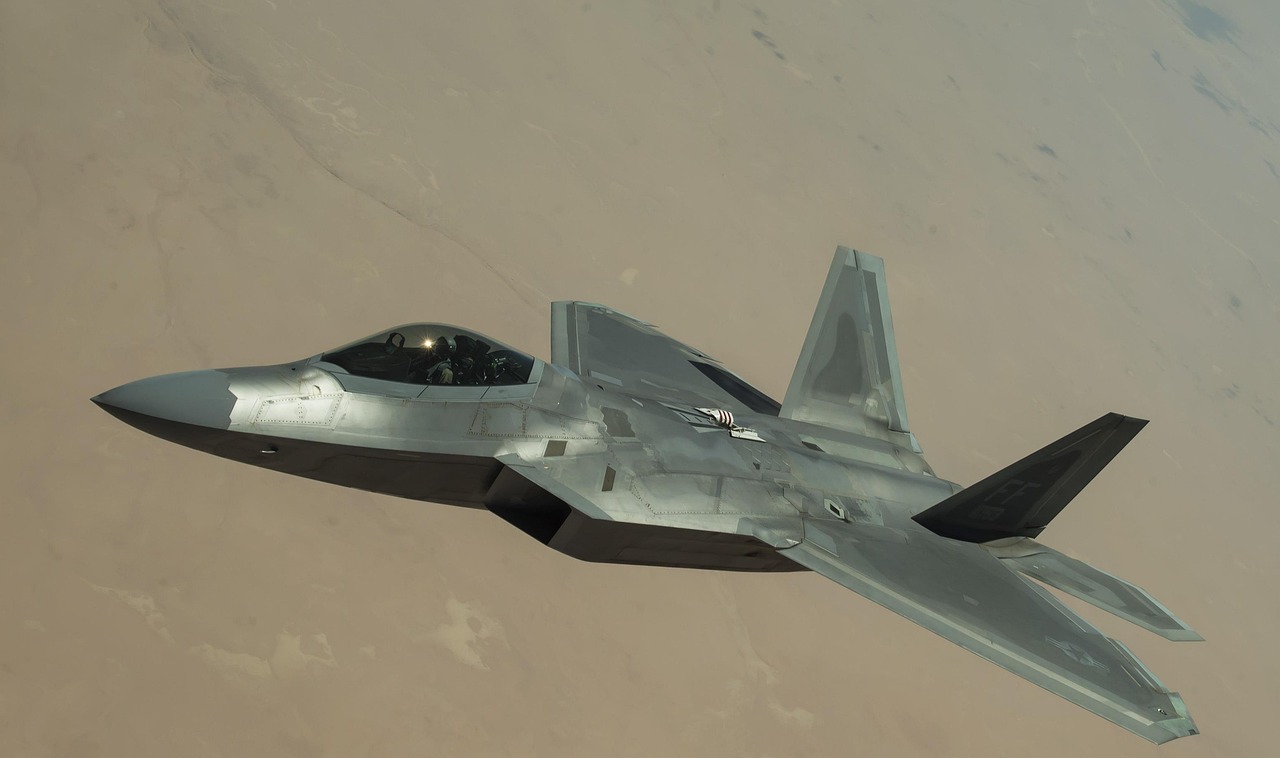 „China kann es jetzt!“: USA Schärfen F-22-Fähigkeiten, Während Peking Angibt, Tarnkappen-Abfangtechnologie zu Beherrschen