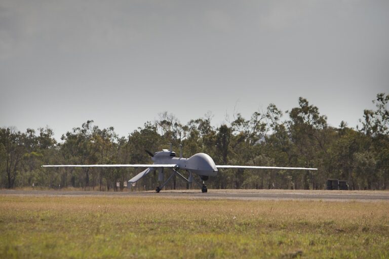 „Fighter Jets Sind Geschichte!“: Elon Musk Enthüllt, Warum Diese Neuen Drohnen Den Luftkampf Revolutionieren und Die Zukunft Dominieren
