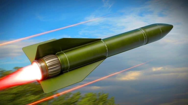 « Ce canon tire plus vite qu’un missile » : le nouvel obus supersonique Sceptre bouleverse l’artillerie mondiale (et il coûte bien moins cher)