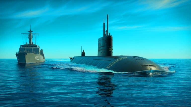 « Il a refait surface en urgence » : ce sous-marin russe en panne près des côtes françaises affole les marines européennes (et personne ne sait pourquoi)