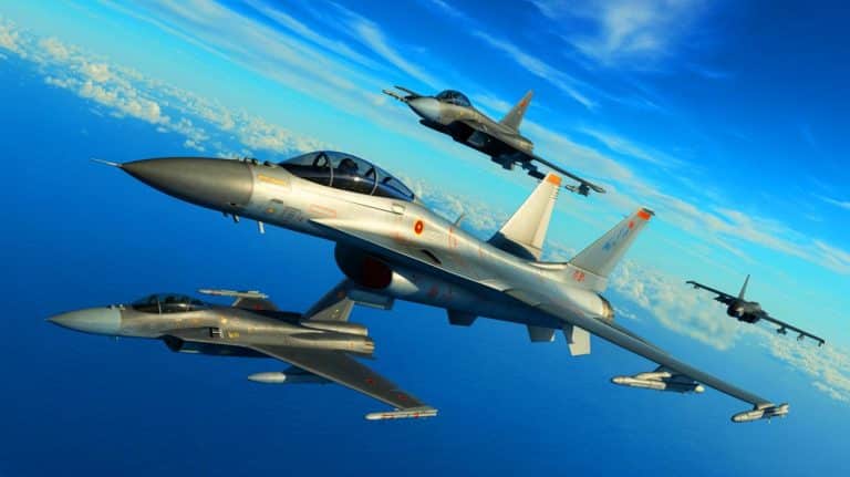« On a frôlé la collision » : ce pilote chinois du J-16 aurait forcé deux jets étrangers à battre en retraite au-dessus de la mer de Chine